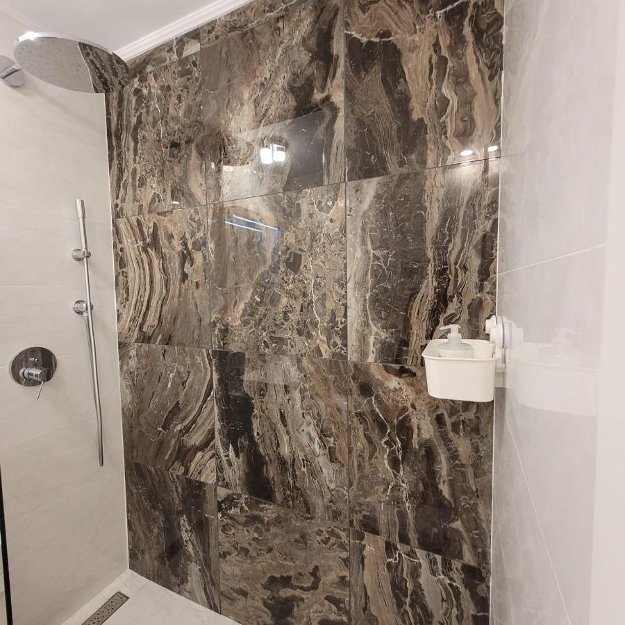 Studio 10 - Catedral Residence Bucharest - Free Parking 外观 照片
